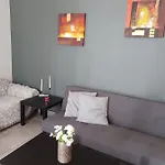Angie's ليكسوري